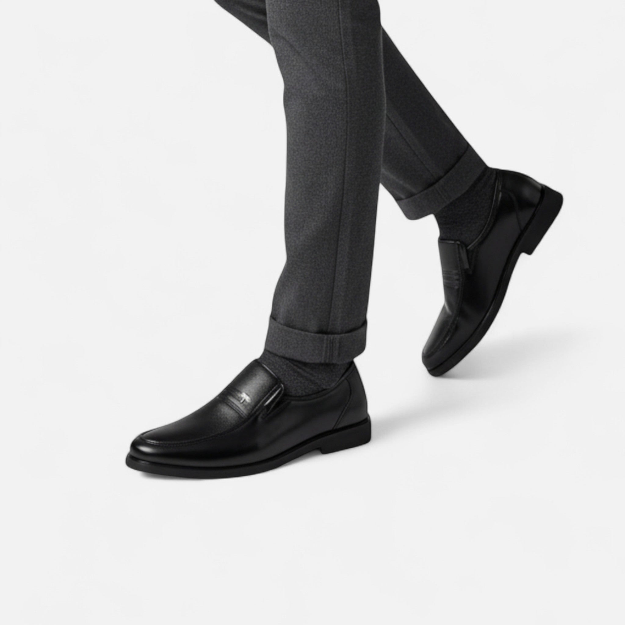 Renvieri | Mocassins à Enfiler en Cuir Fendu – Allure Distinguée