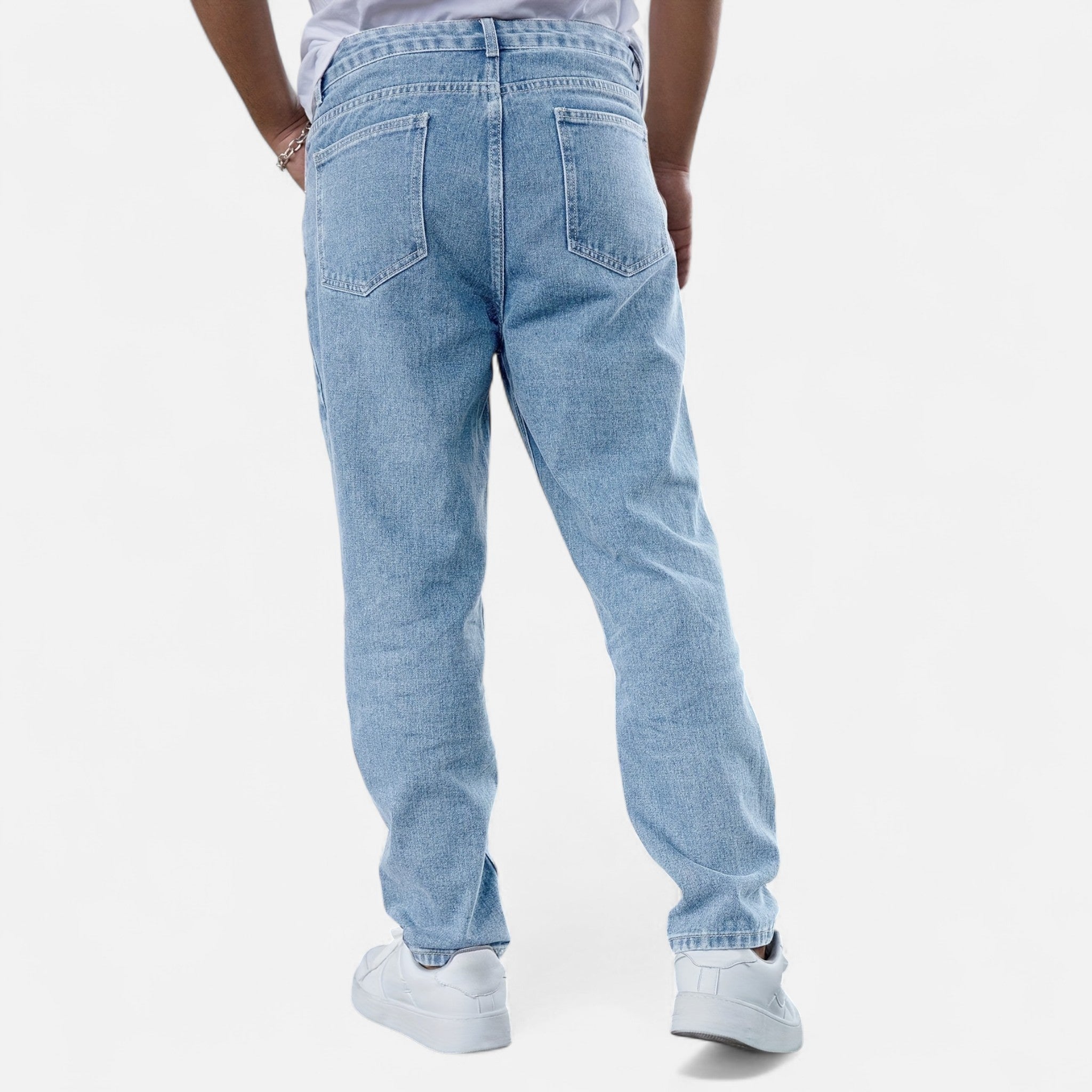 Renvieri | Jean Droit Noir Délavé – Force et Élégance