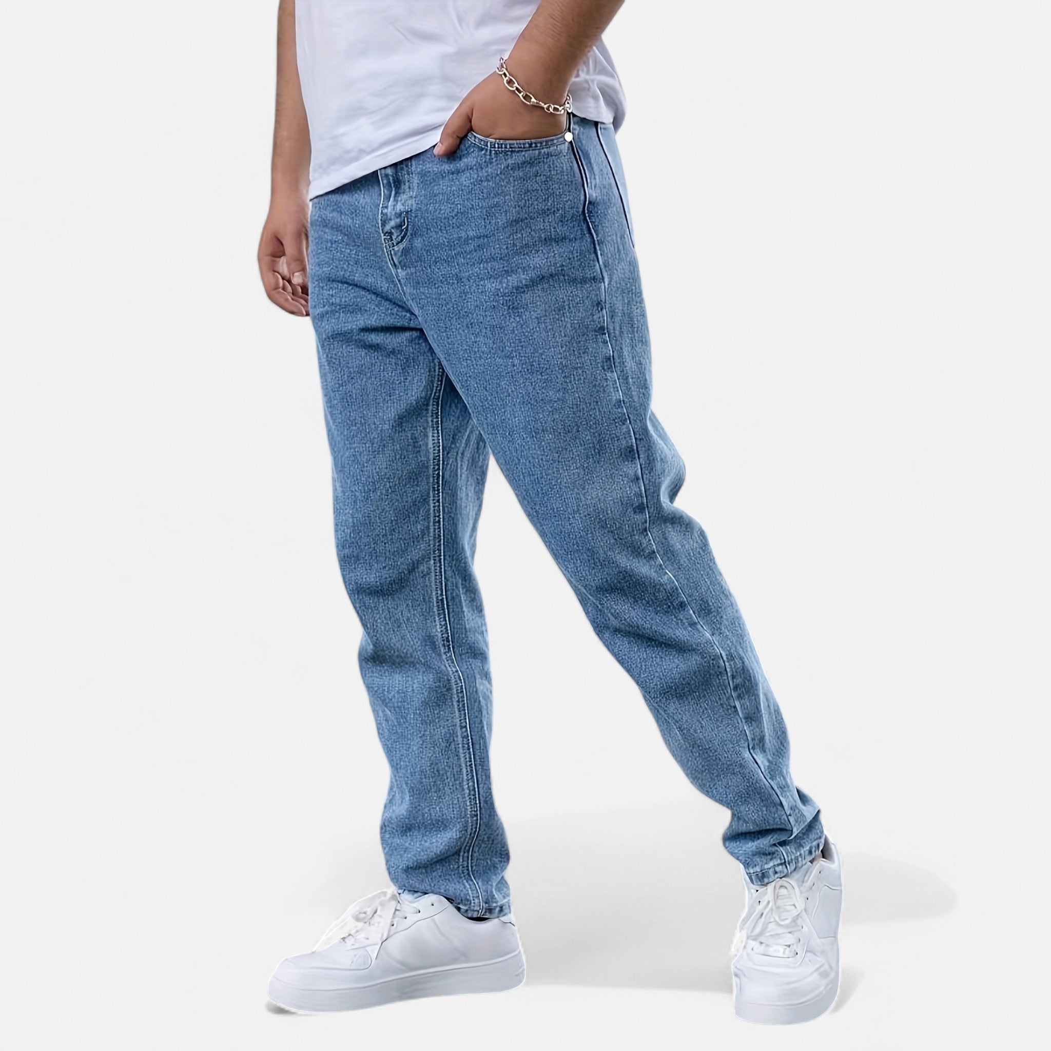 Renvieri | Jean Droit Noir Délavé – Force et Élégance