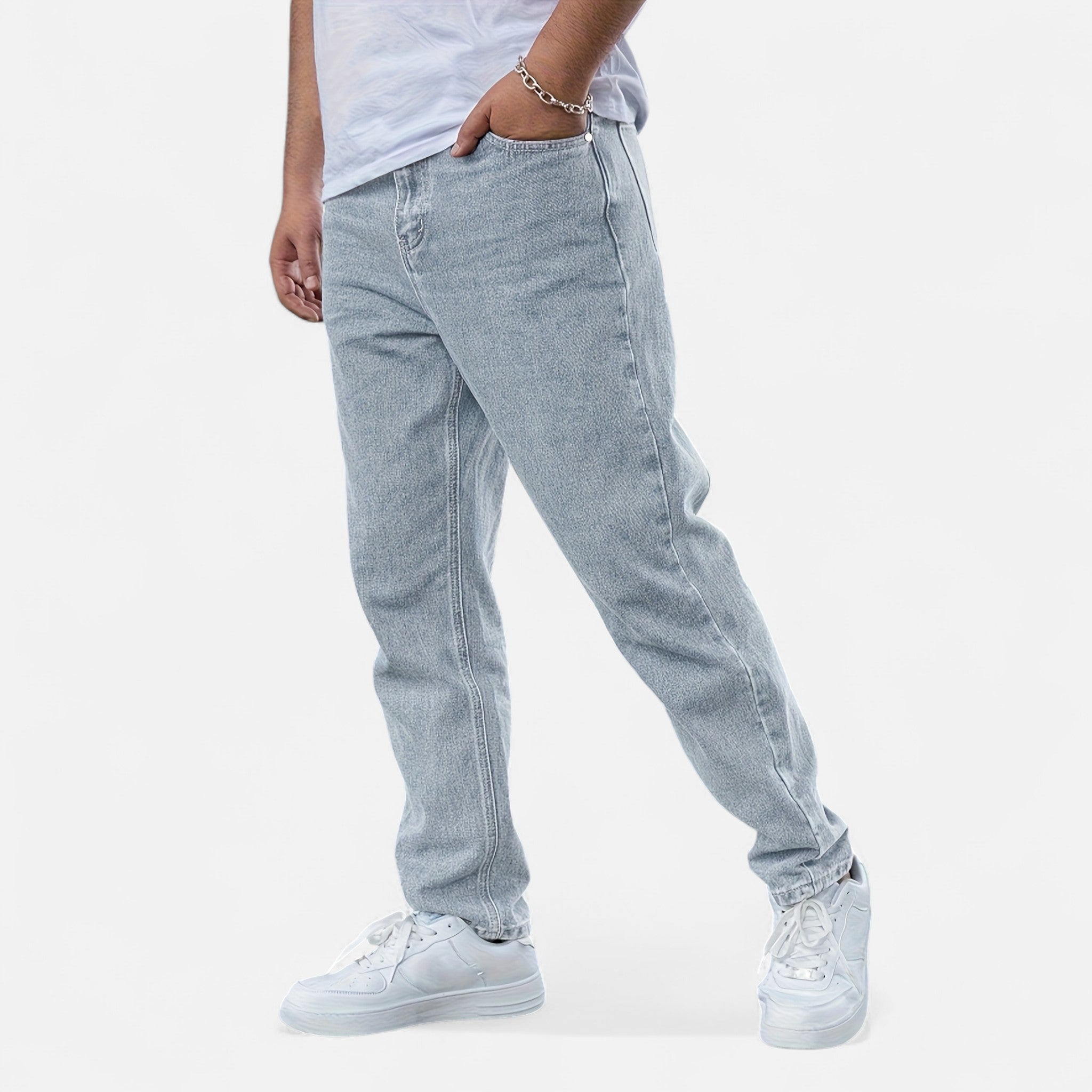 Renvieri | Jean Droit Noir Délavé – Force et Élégance