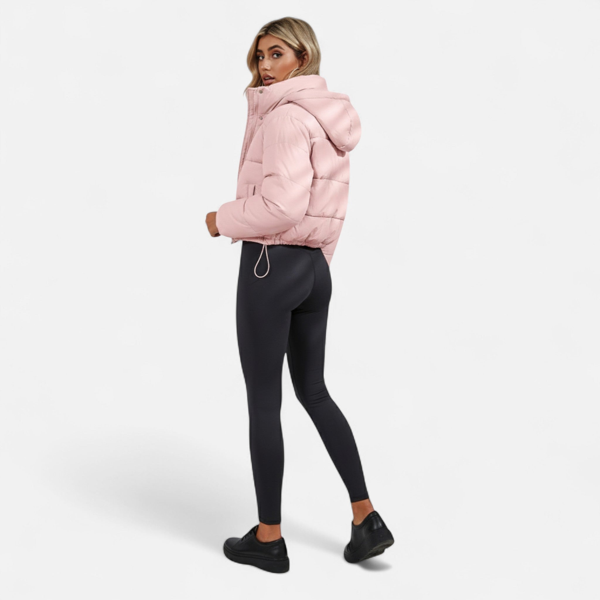 Renvieri | Doudoune Courte Femme – Élégance Contemporaine et Chaleur Légère