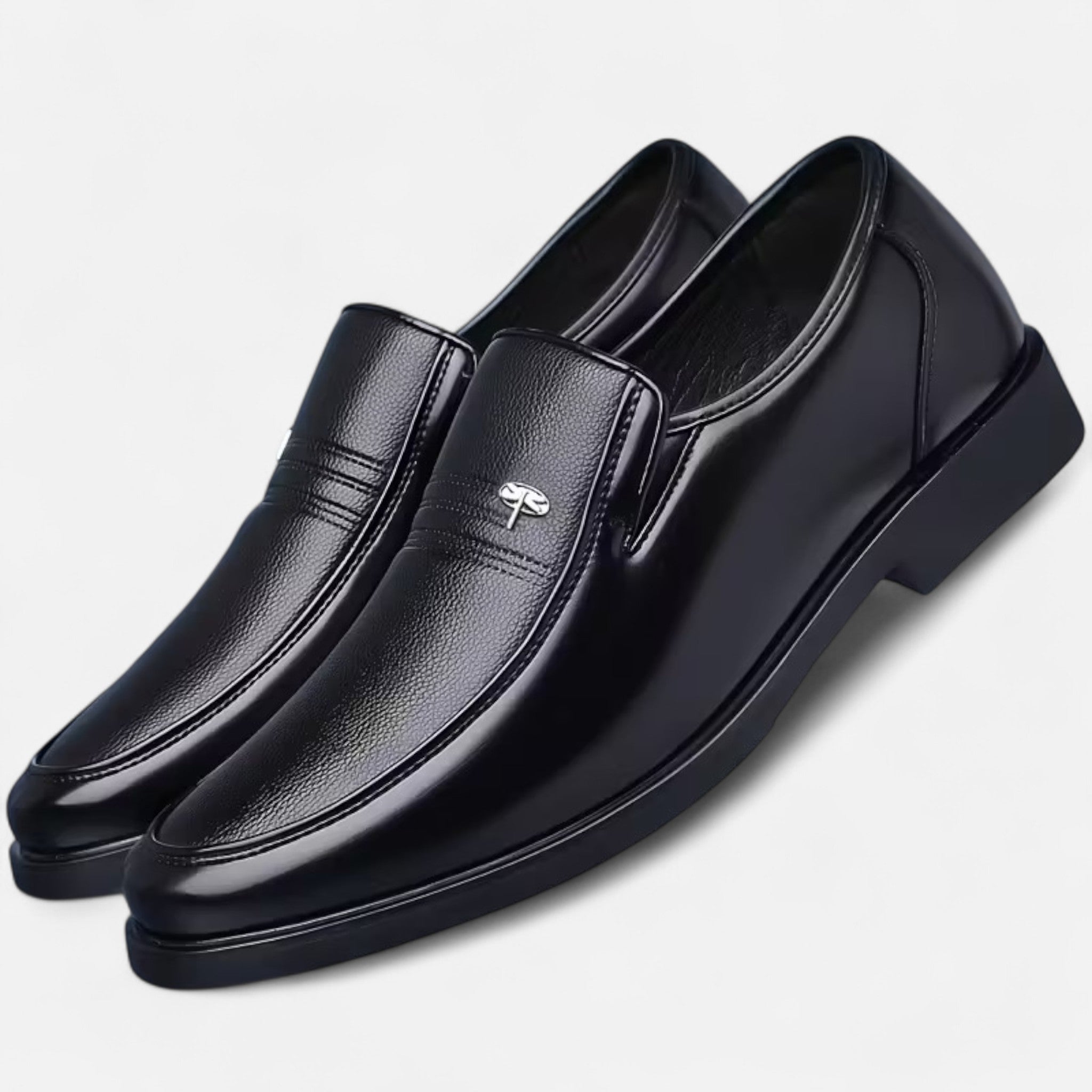 Renvieri | Mocassins à Enfiler en Cuir Fendu – Allure Distinguée