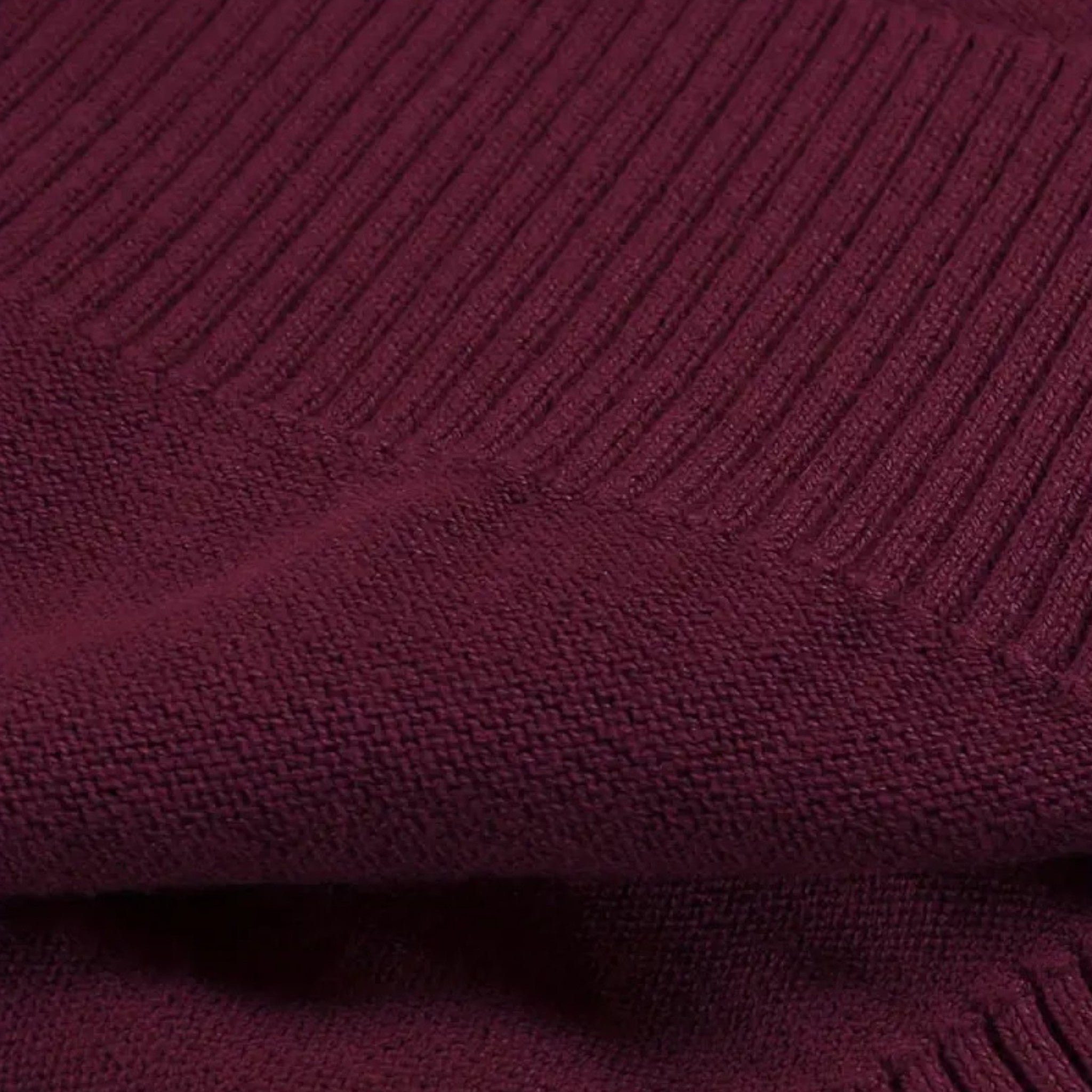 Renvieri | Pull Col V – Élégance Essentielle