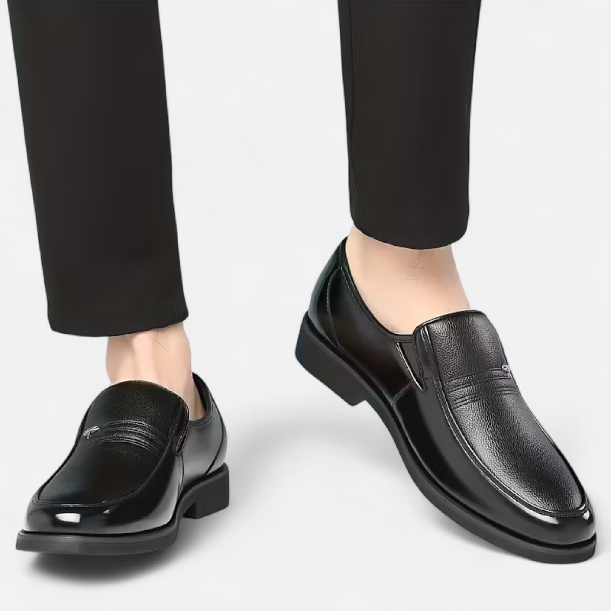 Renvieri | Mocassins à Enfiler en Cuir Fendu – Allure Distinguée